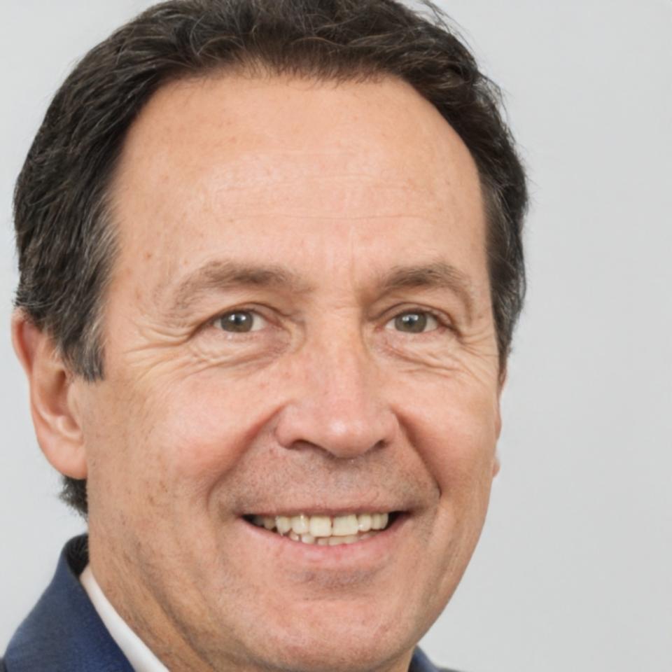 Teodoro Vega, Especialista en Modelos Financieros